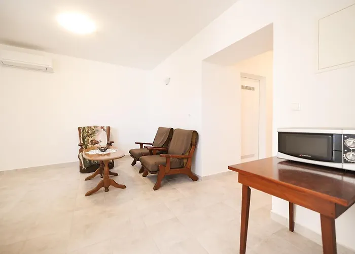 Two Bedroom Near The Sea Daire *