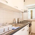 Two Bedroom Near The Sea *