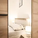Appartement Two Bedroom Near The Sea