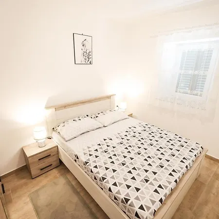 Apartmán Two Bedroom Near The Sea *