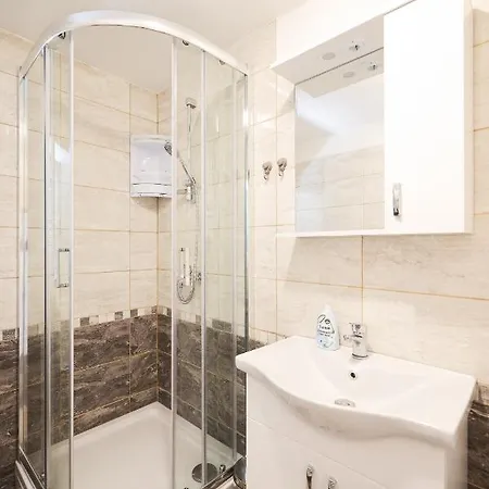 Two Bedroom Near The Sea