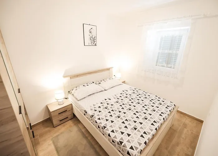 Appartement Two Bedroom Near The Sea *