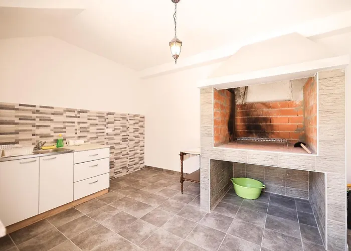 Two Bedroom Near The Sea Appartement